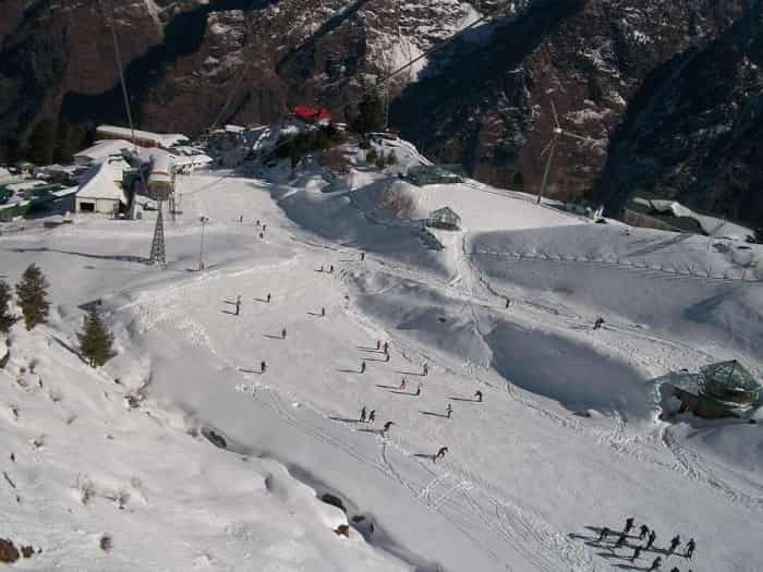 Auli Skiing