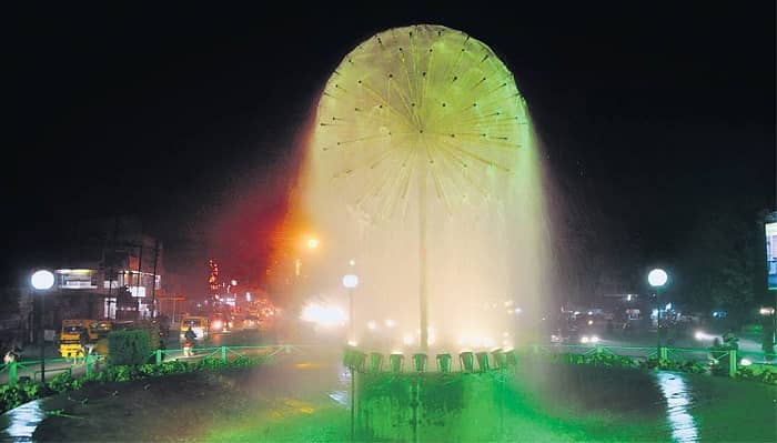 Beautiful Fountain at Phool Bagh