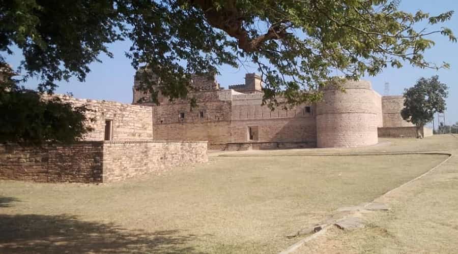 Chanderi Fort