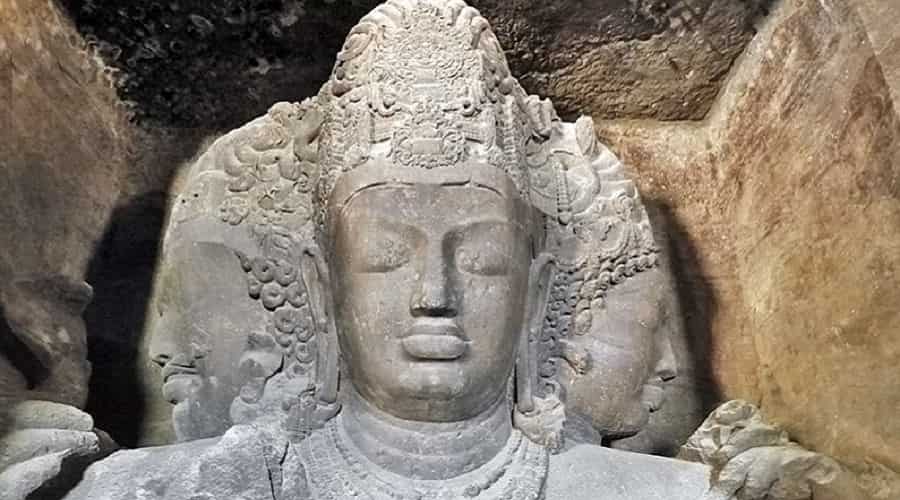 'Trimurti' statue of 3 gods Brahma, Vishnu & Mahesh