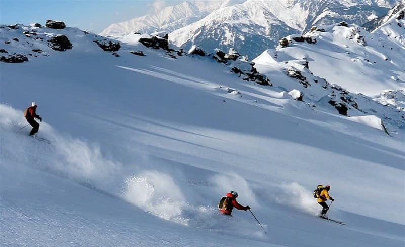Skiing In Manali