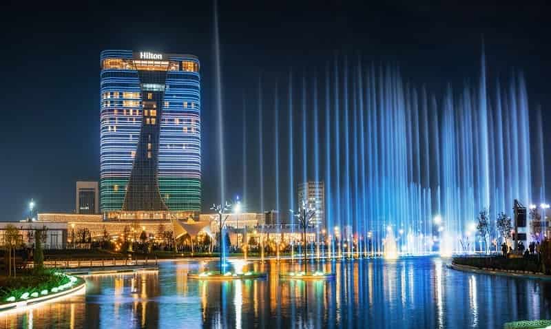 Explore the city at night, Tashkent