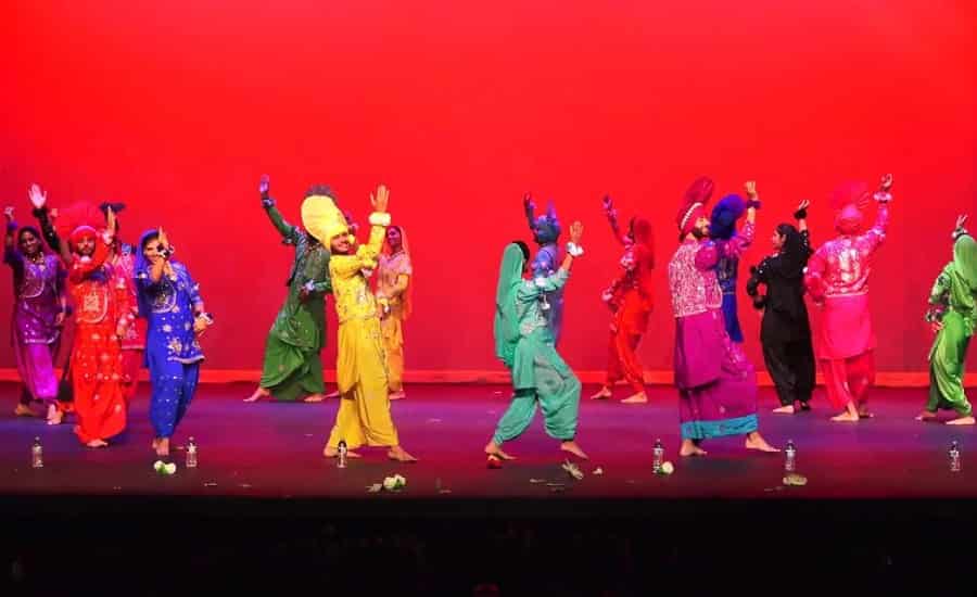 Jhumar Dance