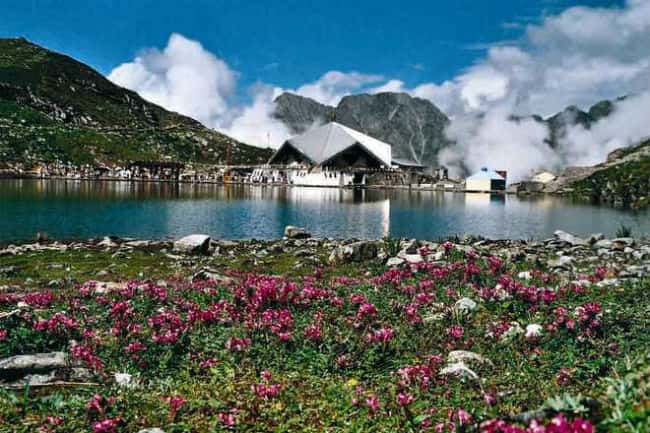 Hemkund Sahib, Gurudwara