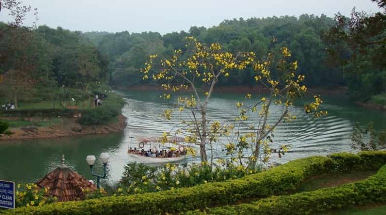 lakes tourist places in karnataka
