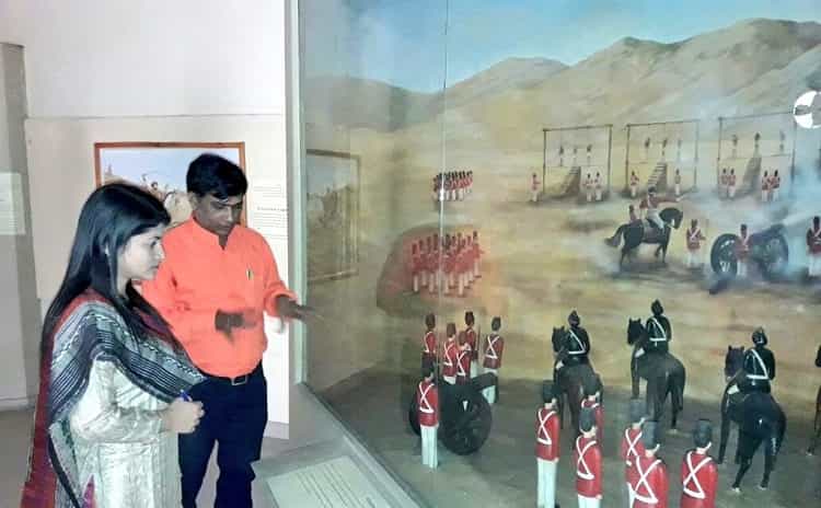 Shahid Smarak
