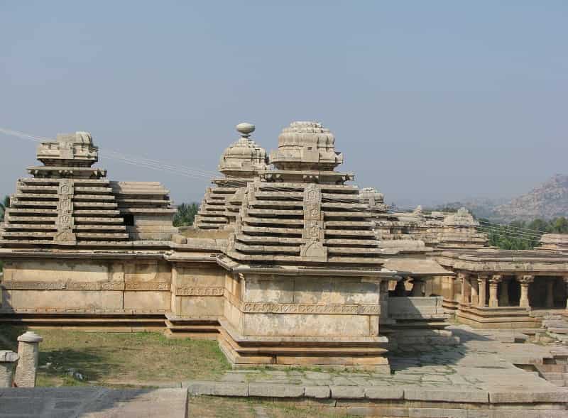 Hemakuta Hill Temples