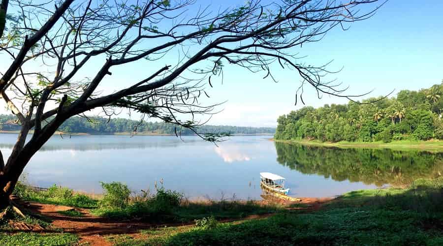 Sasthamkotta Lake