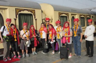 Royal Rajasthan with Palace on Wheels