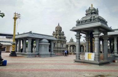 Arupadai Veedu Temple Tour Package